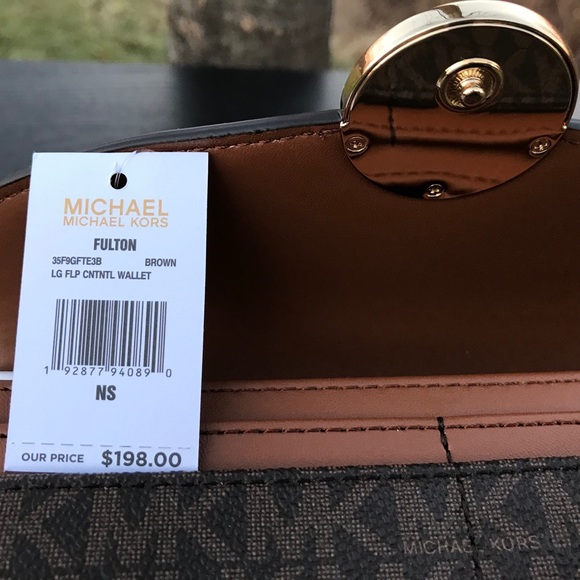 Michael Kors Fulton Large Flap Continental Wallet - Picture 8 of 8